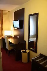 فندق The Originals City, Paris Sud, Orly-draveil درافايْ